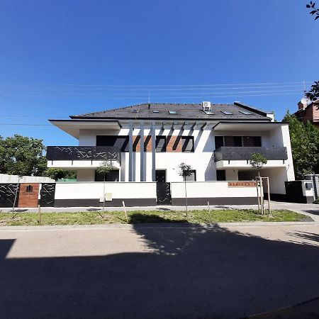 Judona Apartment Hajduszoboszlo Luaran gambar
